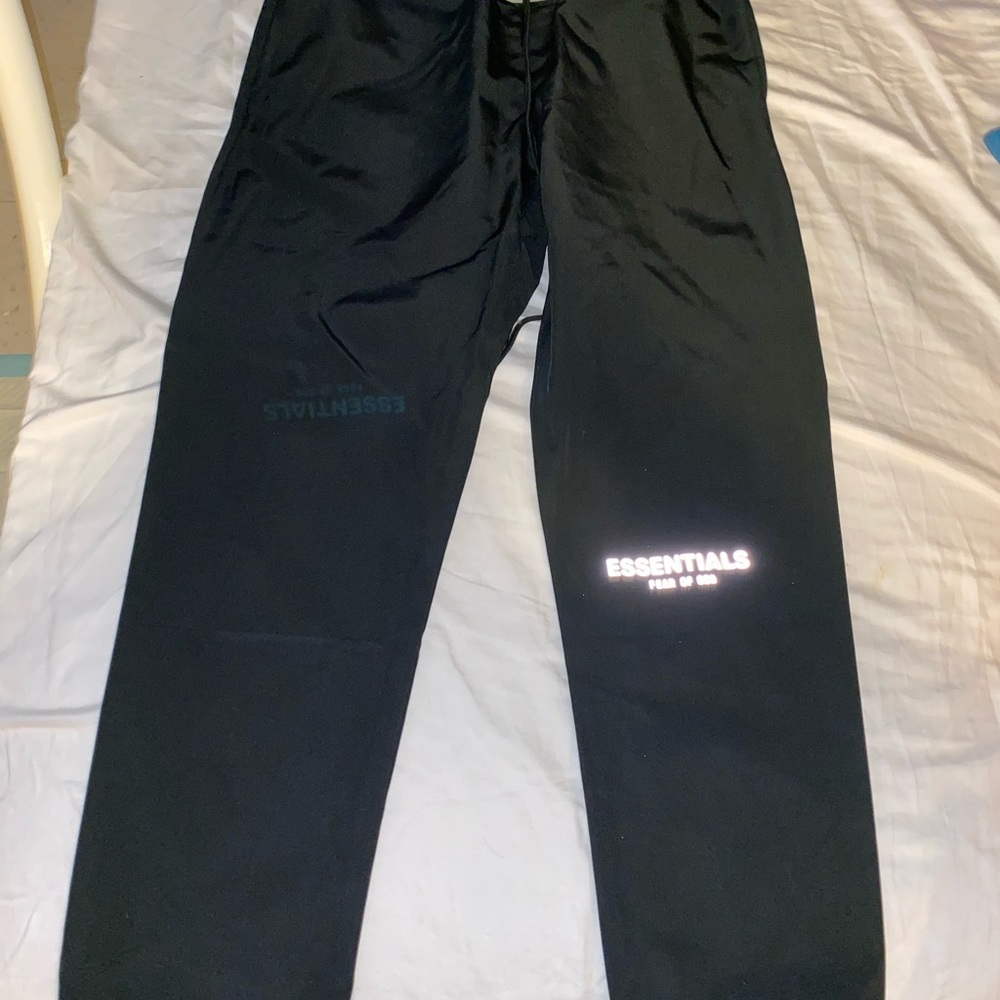 FOG ESSENTIAL TRACK PANTS SIZE MEDIUM!